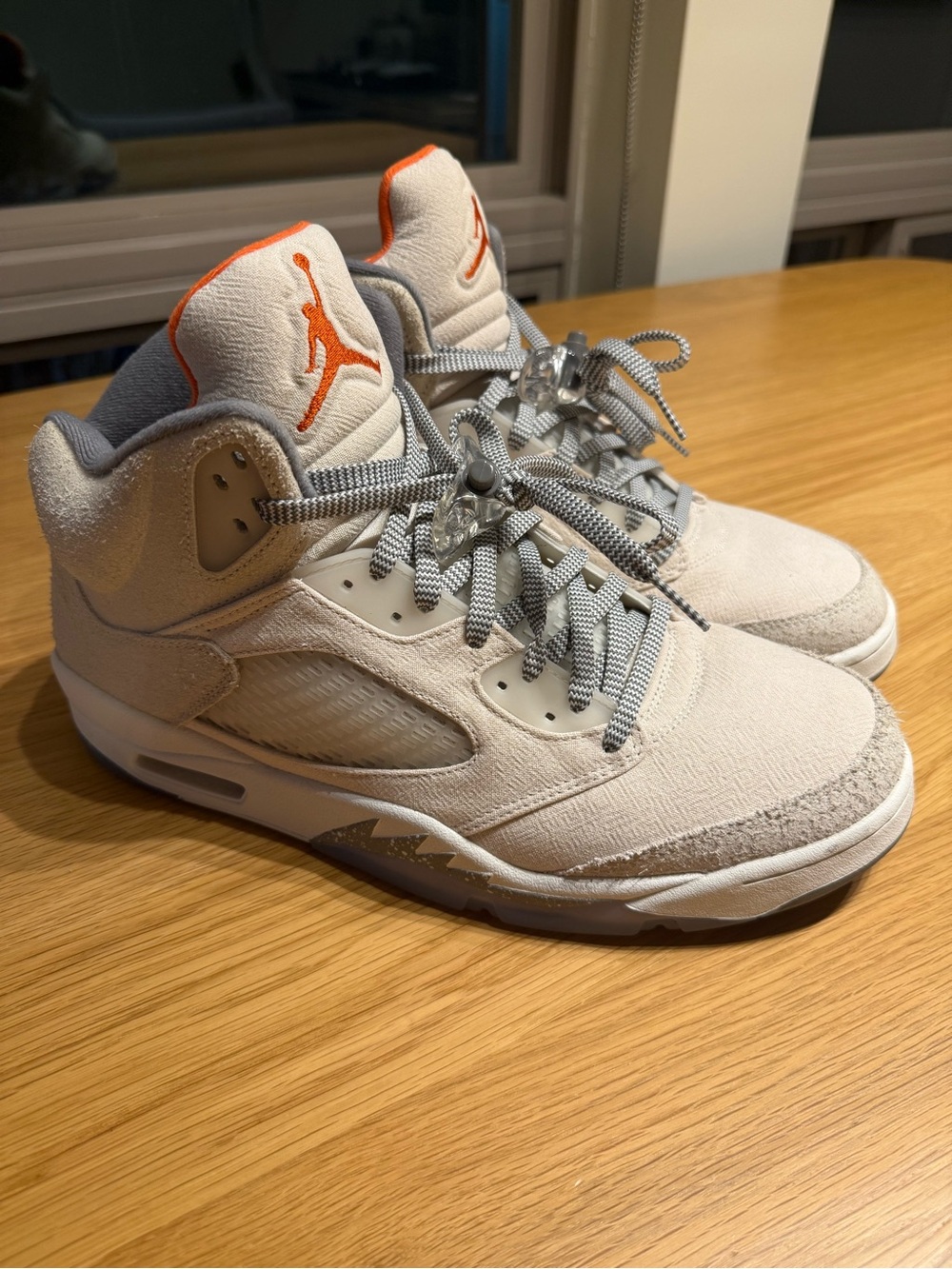 Nike Air Jordan 5 Retro SE Craft LT Orewood Brown